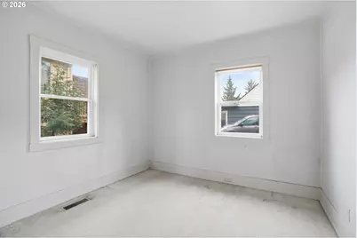 7420 SE Lincoln St, Portland, OR 97215 - Photo 8