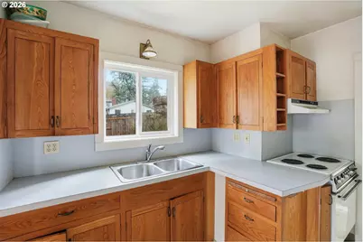 7420 SE Lincoln St, Portland, OR 97215 - Photo 12