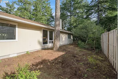 2356 N 22nd Ct, Florence, OR 97439 - Photo 40
