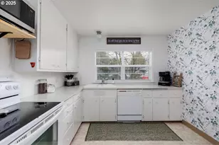 11805 SW Lincoln Ave, Portland, OR 97223 - Photo 14