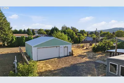 408 6th Ave, Dallesport, WA 98617 - Photo 4