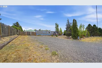408 6th Ave, Dallesport, WA 98617 - Photo 6