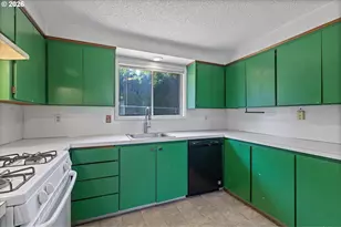 990 NW Angeline Ave, Gresham, OR 97030 - Photo 14