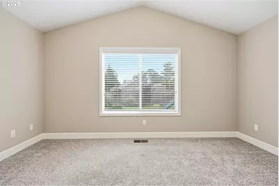 1075 Sage St, Silverton, OR 97381 - Photo 18