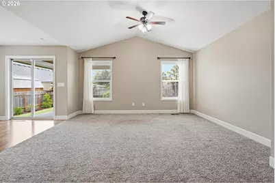 1075 Sage St, Silverton, OR 97381 - Photo 28