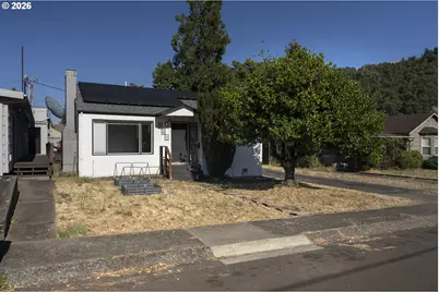 631 W Union St, Roseburg, OR 97471 - Photo 14