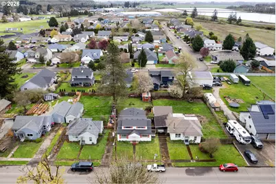 825 S Bridge St, Sheridan, OR 97378 - Photo 4