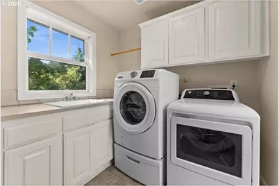 2352 NW Brewer Ln, Portland, OR 97229 - Photo 38