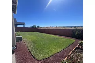 853 Farmington Dr, Junction City, OR 97448 - Photo 4