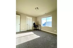 853 Farmington Dr, Junction City, OR 97448 - Photo 42
