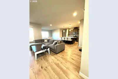 853 Farmington Dr, Junction City, OR 97448 - Photo 8