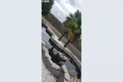 2984 NW Stacie Ct, Roseburg, OR 97471 - Photo 4