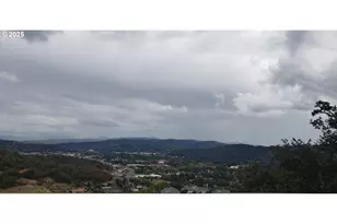 2984 NW Stacie Ct, Roseburg, OR 97471 - Photo 10