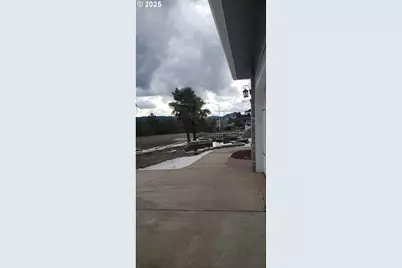 2984 NW Stacie Ct, Roseburg, OR 97471 - Photo 12