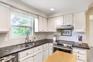 1073 Rafael Ave N, Keizer, OR 97303 - Photo 10