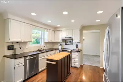 1073 Rafael Ave N, Keizer, OR 97303 - Photo 8