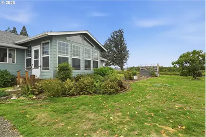 28095 Clear Lake Rd, Eugene, OR 97402 - Photo 24