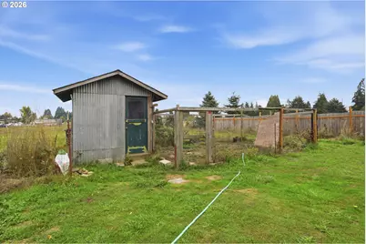 28095 Clear Lake Rd, Eugene, OR 97402 - Photo 36