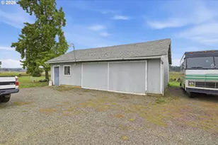28095 Clear Lake Rd, Eugene, OR 97402 - Photo 32