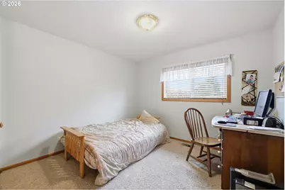28095 Clear Lake Rd, Eugene, OR 97402 - Photo 20