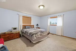 28095 Clear Lake Rd, Eugene, OR 97402 - Photo 16