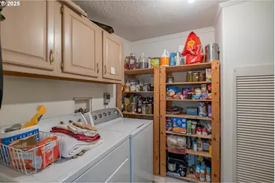 6000 River Rd S, Salem, OR 97302 - Photo 6