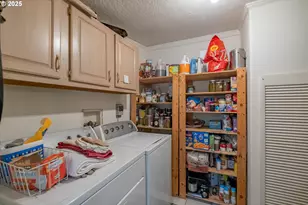 6000 River Rd S, Salem, OR 97302 - Photo 6