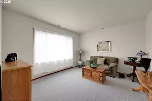 1789 Lake Shore Dr, Eugene, OR 97408 - Photo 6