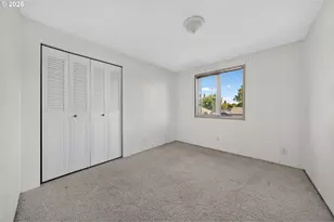 30 T St, Springfield, OR 97477 - Photo 14