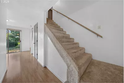 30 T St, Springfield, OR 97477 - Photo 6