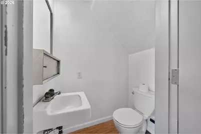 30 T St, Springfield, OR 97477 - Photo 20