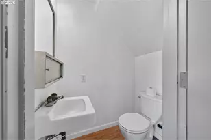 30 T St, Springfield, OR 97477 - Photo 20