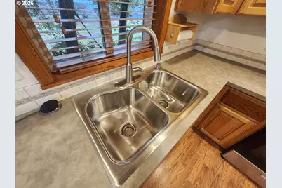 8330 NE 16th St, Vancouver, WA 98664 - Photo 12