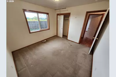 8330 NE 16th St, Vancouver, WA 98664 - Photo 24