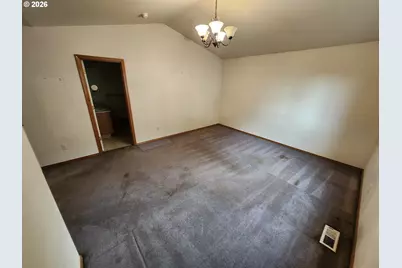 8330 NE 16th St, Vancouver, WA 98664 - Photo 26