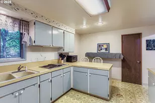 4201 Childs Rd, Lake Oswego, OR 97034 - Photo 8