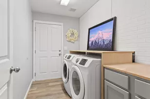 724 E 7th St, La Center, WA 98629 - Photo 24