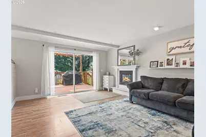 724 E 7th St, La Center, WA 98629 - Photo 8