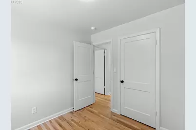1842 SE 92nd Ave, Portland, OR 97216 - Photo 20