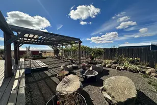 3408 Wayward Wind Rd, Goldendale, WA 98620 - Photo 4