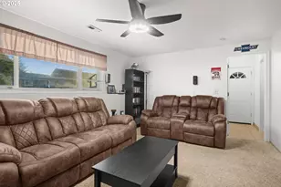 1660 SE Lewellyn Ave, Troutdale, OR 97060 - Photo 30