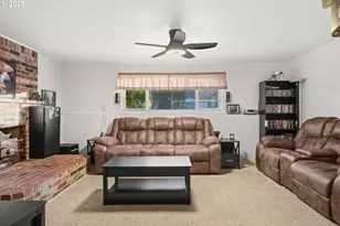 1660 SE Lewellyn Ave, Troutdale, OR 97060 - Photo 32