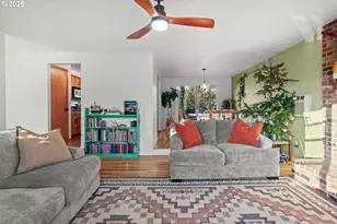 1660 SE Lewellyn Ave, Troutdale, OR 97060 - Photo 6