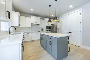 2619 Rockrose Ln, Eugene, OR 97403 - Photo 8