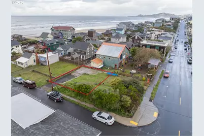 11 NW 2nd St, Newport, OR 97365 - Photo 1
