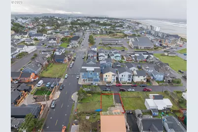 11 NW 2nd St, Newport, OR 97365 - Photo 6