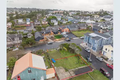 11 NW 2nd St, Newport, OR 97365 - Photo 4