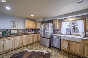 950 SE Dover Ln, Madras, OR 97741 - Photo 32