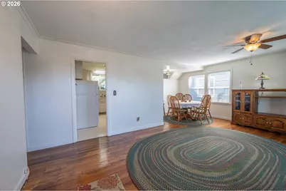 227 Border St, Myrtle Point, OR 97458 - Photo 10