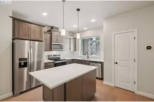 21236 SW Ortiz Ln, Beaverton, OR 97003 - Photo 4